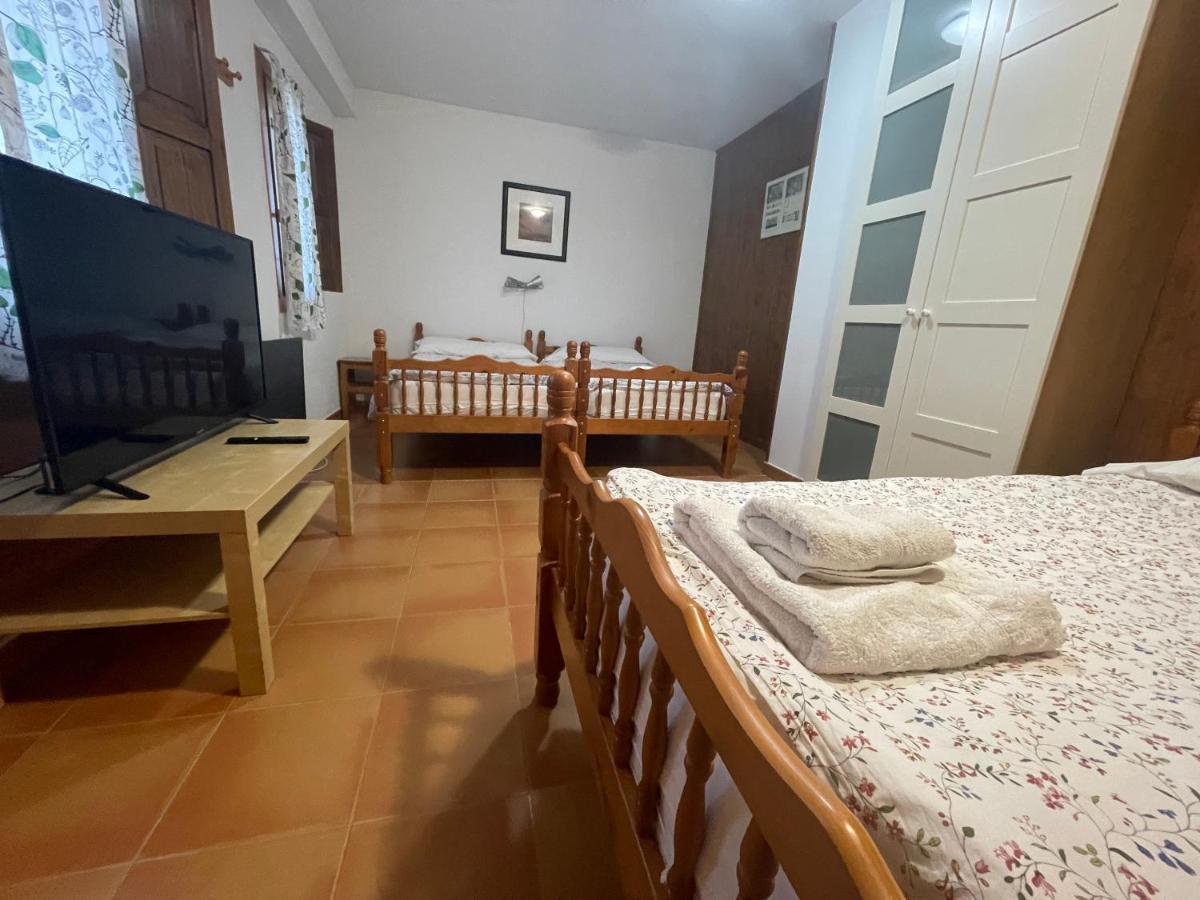 Casa Rural Laguarta - Restaurante Guest House Exterior photo